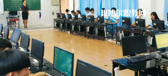 樂山市竹根職業(yè)中專學(xué)校2022年報名條件、招生要求、招生對象