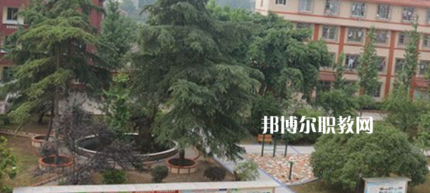 樂山商務技工學校怎么樣、好不好