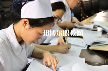南京2022年衛(wèi)校好點(diǎn)的大專(zhuān)學(xué)校