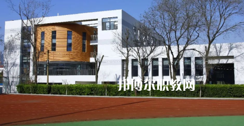 山東省青島衛(wèi)生學(xué)校2022年報名條件、招生要求、招生對象