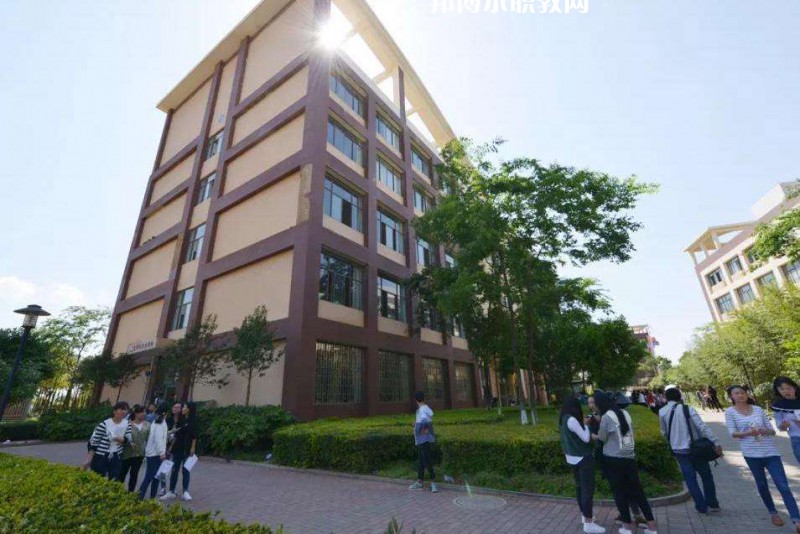 云南商務(wù)職業(yè)學院2022年報名條件、招生要求、招生對象