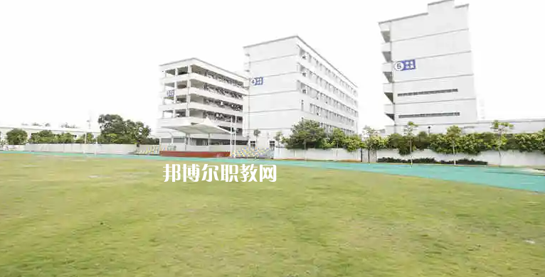 廣州金領(lǐng)技工學(xué)校2022年報(bào)名條件、招生要求、招生對象