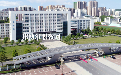 湖北信息工程學(xué)校2022年報(bào)名條件、招生要求、招生對象