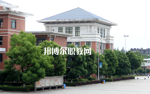 荊州機械電子工業(yè)學校2022年怎么樣、好不好