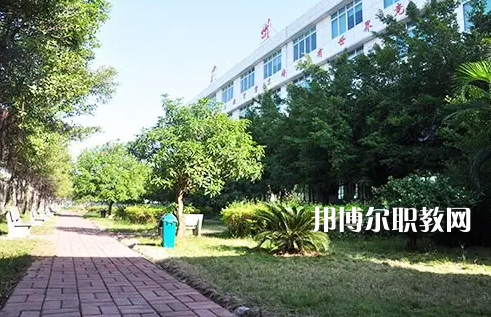 華中信息商務(wù)技工學(xué)校2022年怎么樣、好不好
