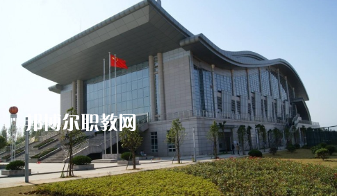 武漢體育運(yùn)動(dòng)學(xué)校2022年報(bào)名條件、招生要求、招生對(duì)象