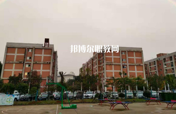 武漢凡谷電子職業(yè)技術學校2022年報名條件、招生要求、招生對象