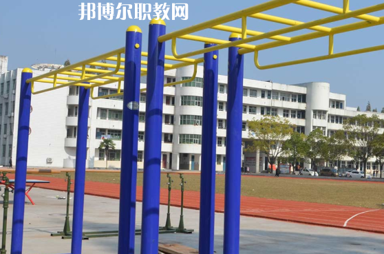 潛江職教中心2022年報名條件、招生要求、招生對象