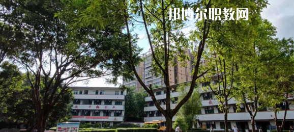 廣西玉林市現(xiàn)代職業(yè)技術(shù)學(xué)校2022年報名條件、招生要求、招生對象