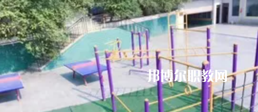 威遠(yuǎn)縣聯(lián)想職業(yè)技術(shù)學(xué)校2023年學(xué)費(fèi)、收費(fèi)多少