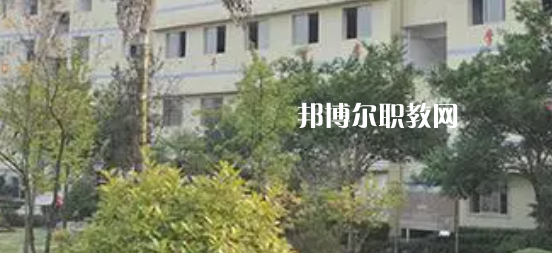 重慶市三峽職業(yè)技工學(xué)校地址在哪里，哪個(gè)地區(qū)，哪個(gè)城市?