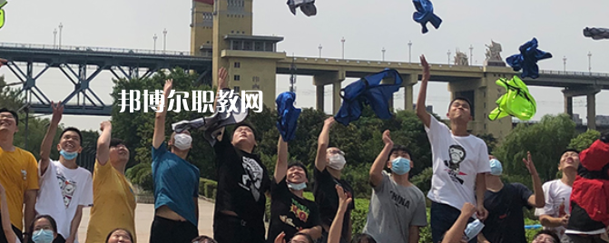 2023南京市公用事業(yè)技工學(xué)校招生計(jì)劃 招生人數(shù)是多少(附要求、條件、對(duì)象)