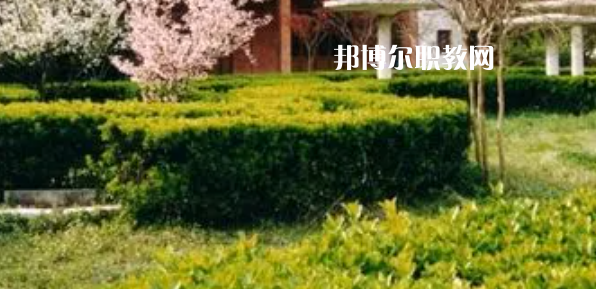 江蘇印刷技工學校地址在哪里，哪個地區(qū)，哪個城市?