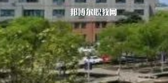 江蘇省常熟中等專(zhuān)業(yè)學(xué)校地址在哪里，哪個(gè)地區(qū)，哪個(gè)城市?