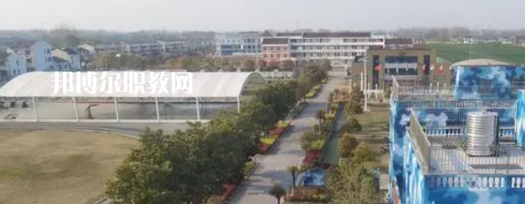 泰州市姜堰區(qū)新世紀(jì)武藝學(xué)校地址在哪里，哪個(gè)地區(qū)，哪個(gè)城市?