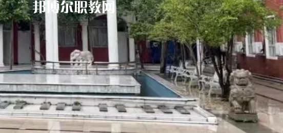 臺(tái)州市雙語實(shí)驗(yàn)學(xué)校地址在哪里，哪個(gè)地區(qū)，哪個(gè)城市?