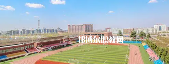 西安培華學院附屬職業(yè)中等專業(yè)學校地址在哪里，哪個地區(qū)，哪個城市?
