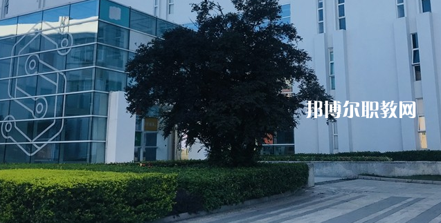 2023汕頭市科技應(yīng)用職業(yè)技術(shù)學(xué)校多少錢(qián) 汕頭市科技應(yīng)用職業(yè)技術(shù)學(xué)校各專業(yè)學(xué)費(fèi)收費(fèi)標(biāo)準(zhǔn)