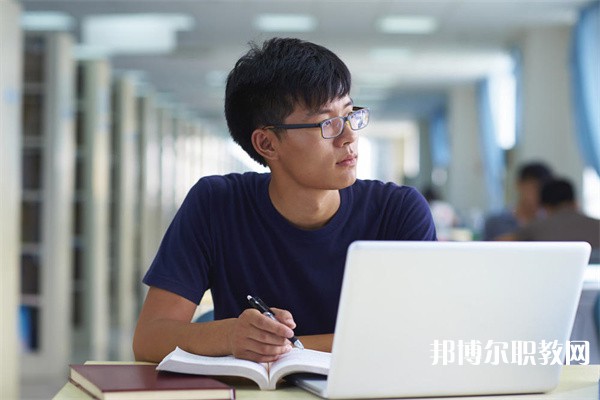 四川綿陽(yáng)外貿(mào)電子學(xué)校有哪些招生專業(yè)（2023年）