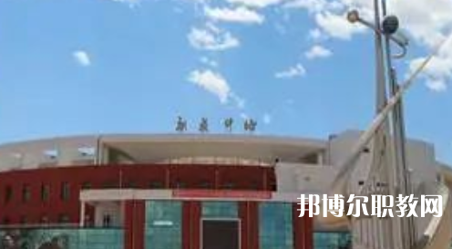 遵化市職業(yè)技術教育中心地址，乘車路線
