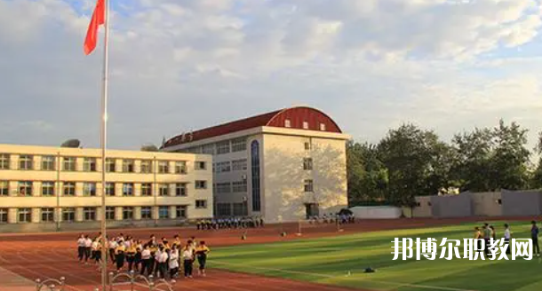 唐山市第一職業(yè)中等專業(yè)學(xué)校地址，乘車路線