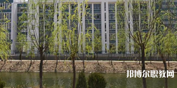 南宮市職業(yè)技術(shù)教育中心地址，乘車路線