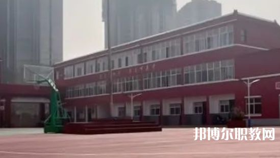 邢臺市瀚東職業(yè)技術中專學校地址，乘車路線