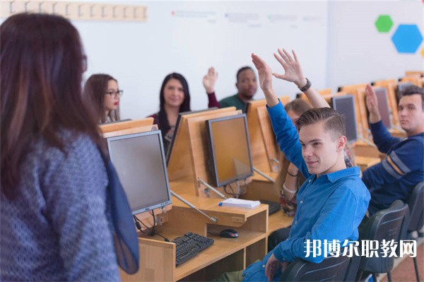 河北哪里的中專學(xué)校能讀家政與社區(qū)服務(wù)專業(yè)
