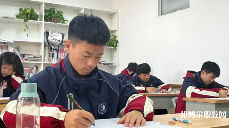 2023鄭州創(chuàng)新科技中等專業(yè)學(xué)校招生計(jì)劃 招生人數(shù)是多少(附要求、條件、對象)