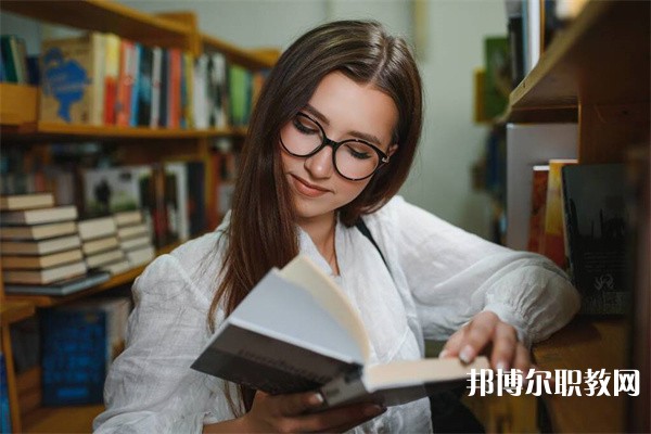 江蘇哪里的職業(yè)學校能讀休閑體育服務與管理專業(yè)