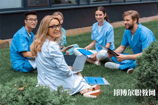 江蘇哪里的中職學校能讀服裝設計專業(yè)