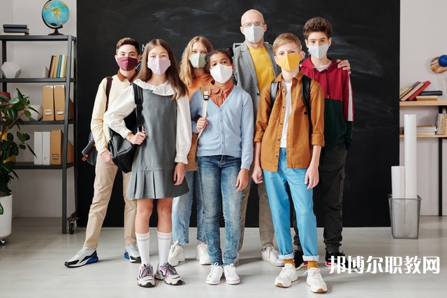 江蘇哪里的職業(yè)中學(xué)能讀客戶信息服務(wù)專業(yè)