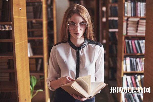 江蘇哪里的中職學校能讀化工專業(yè)