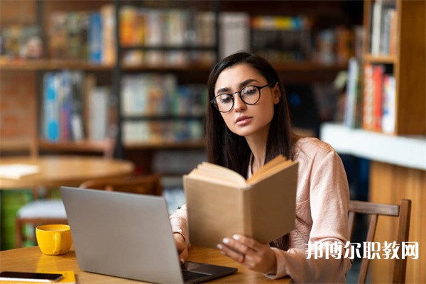 浙江哪里的職業(yè)學校能讀旅游服務與管理專業(yè)專業(yè)