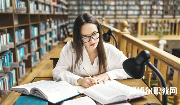 浙江哪里的中職學校能讀工商企業(yè)管理專業(yè)