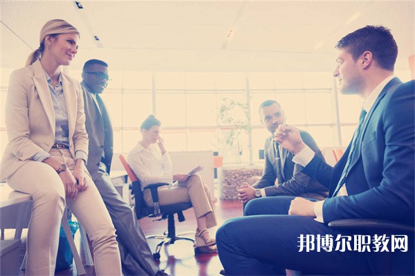 安徽哪里的中專學(xué)校能讀汽車應(yīng)用與維修專業(yè)