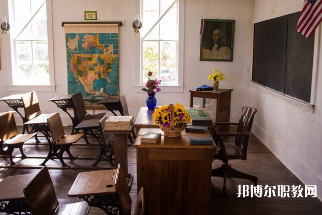 安徽哪里的中職學(xué)校能讀農(nóng)業(yè)機械使用與維護專業(yè)專業(yè)