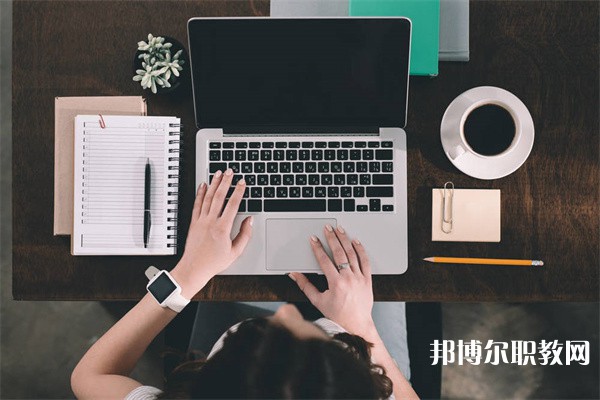 江西哪里的中職學(xué)校能讀工業(yè)機(jī)器人應(yīng)用與維修(電子、機(jī)電方向)專業(yè)