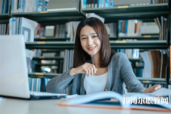 江西哪里的職業(yè)學(xué)校能讀醫(yī)學(xué)檢驗專業(yè)