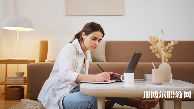 江西哪里的職業(yè)學校能讀休閑體育( 健身教練方向 馬術(shù)方向)專業(yè)