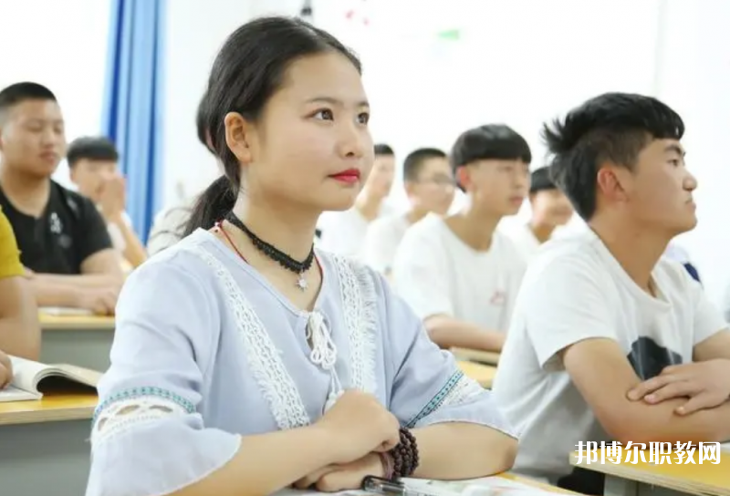 陜西2024年初中畢業(yè)直接讀中專(zhuān)