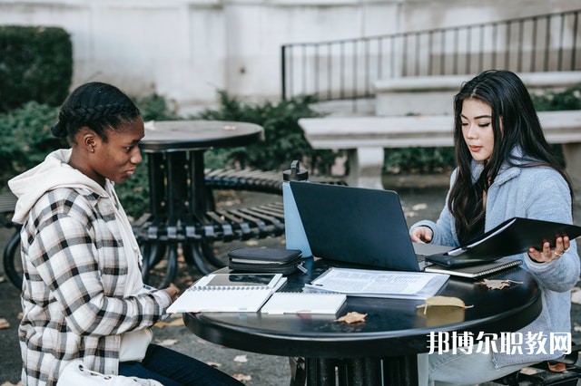河南哪里的技工學校能讀幼兒教育專業(yè)
