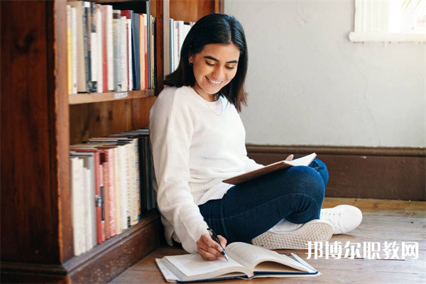 河南哪里的中職學校能讀助產(chǎn)專業(yè)