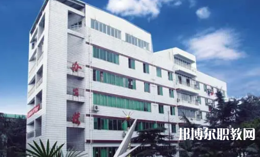 成都實(shí)驗(yàn)商貿(mào)管理學(xué)校2024年報(bào)名條件、招生要求、招生對(duì)象