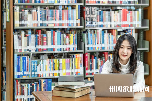 河南哪里的職業(yè)學(xué)校能讀計算機網(wǎng)絡(luò)技術(shù)專業(yè)