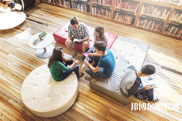 河南哪里的職教中心能讀客戶信息服務專業(yè)