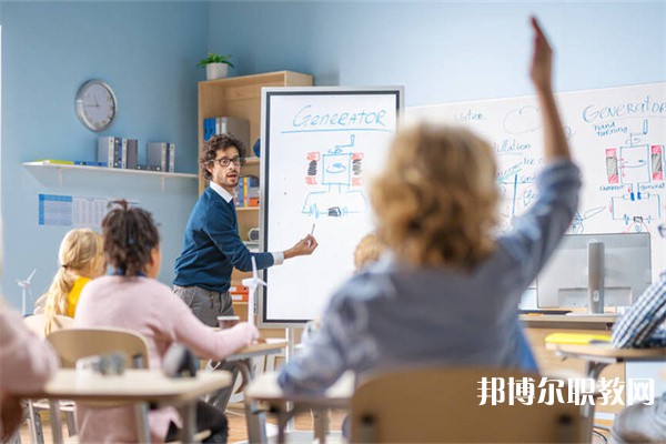 河南哪里的中專學(xué)校能讀國(guó)際航空物流專業(yè)