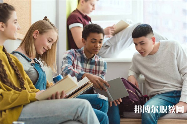 湖北哪里的中職學校能讀數控技術應用專業(yè)專業(yè)