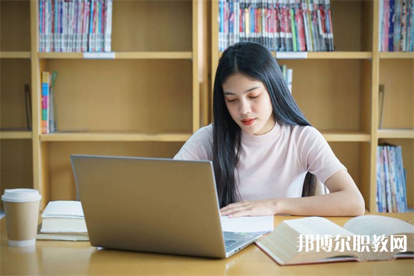 湖北哪里的中職學校能讀平面媒體印刷技術專業(yè)