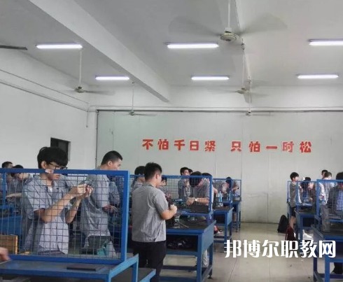 武漢工業(yè)科技學校2023年招生錄取分數線（2024參考）